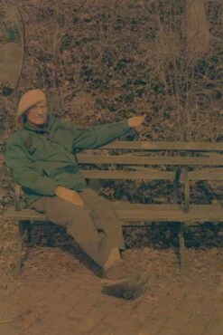 Seagull IR100 :: Color (expired) -Modern Camera Shop 27 3stops f5.6