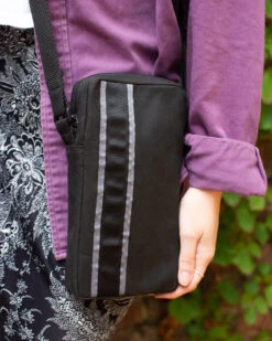 Canvas Shoulder Bag :: SX-70 Sonar -Modern Camera Shop BFCCameraCasesJPGWEB 17