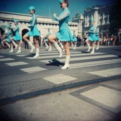 Lomography 800 :: Color -Modern Camera Shop Lomo 800 120 2