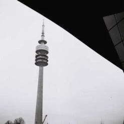 Lomography Lady Grey :: B&W -Modern Camera Shop Lomo Lady Grey 120