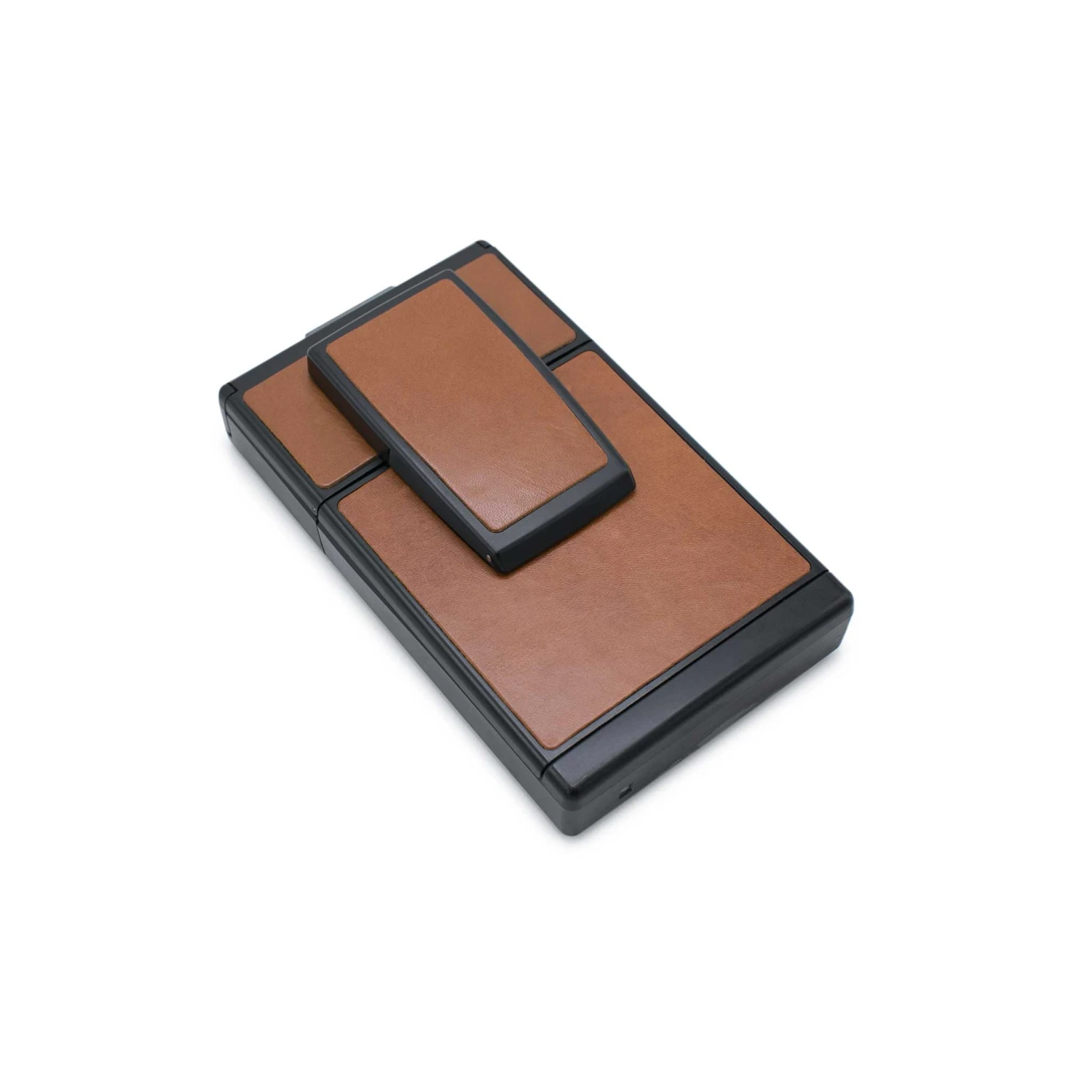 Polaroid SX-70 :: Model 2 :: Black : Tan 6 Polaroid SX-70 :: Model 2 :: Black : Tan - Image 4